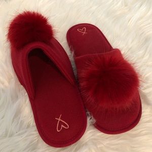 Victoria’s Secret Slippers brand new!